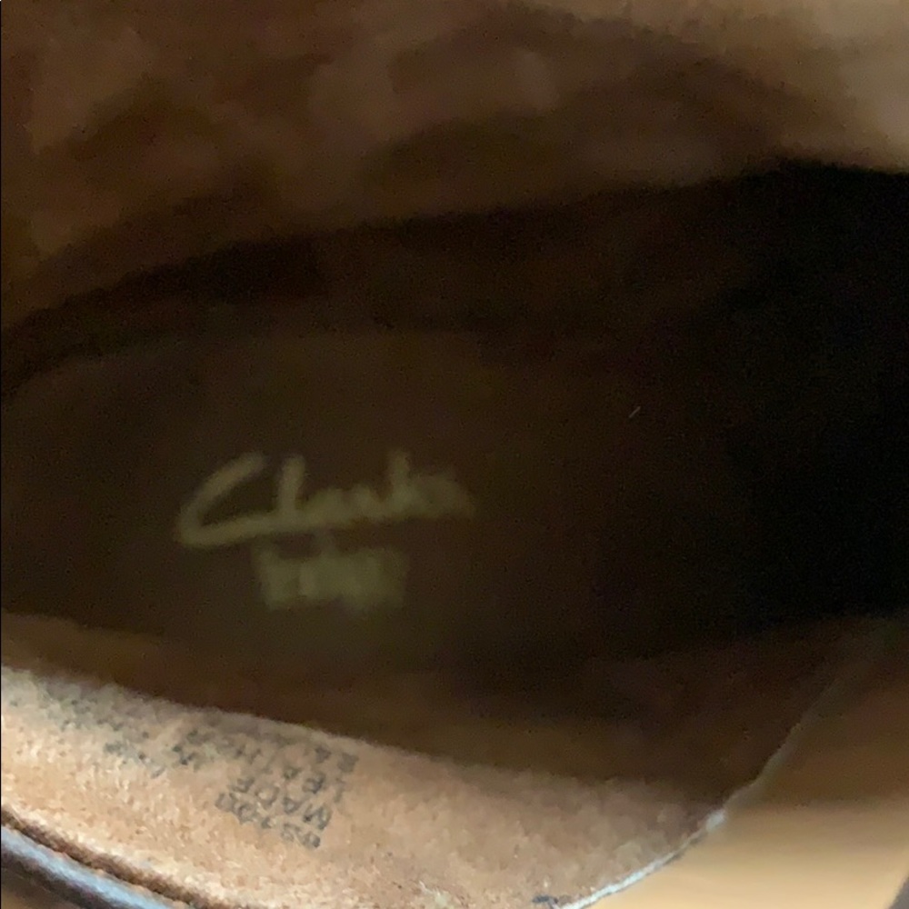 Clark’s boots - Picture 4 of 6